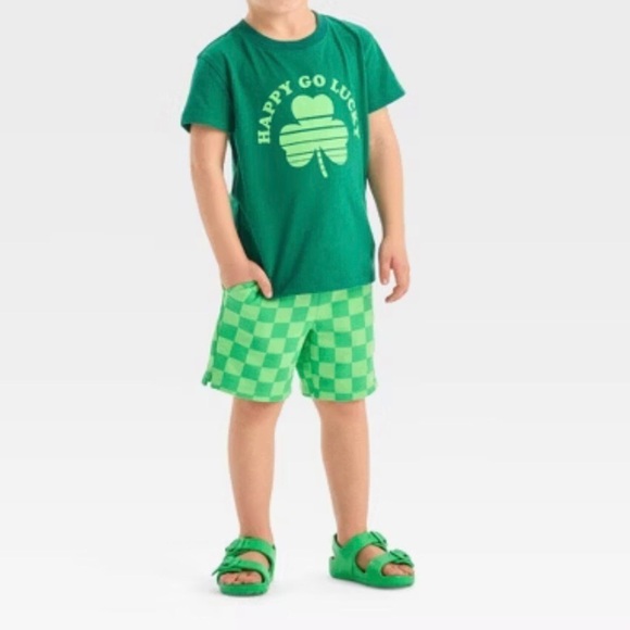 Cat & Jack Baby St.Patrick’s Shamrock Graphic Shirt Checkers Shorts Set Size 12M - Picture 2 of 11
